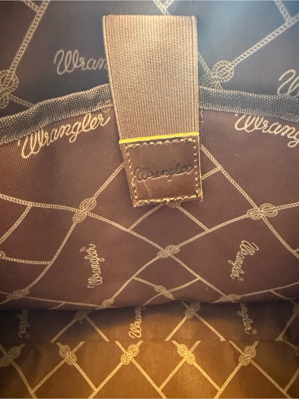 Wrangler Pink Aztec tapestry Duffle weekender bag Montana West - Picture 11 of 11